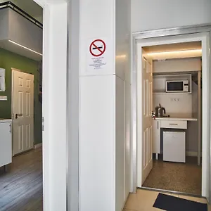 Z40 - Budget Apartment Апартаменты Будапешт